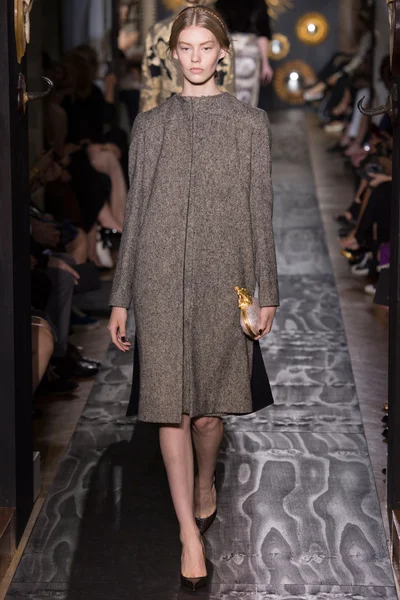 Look 7
